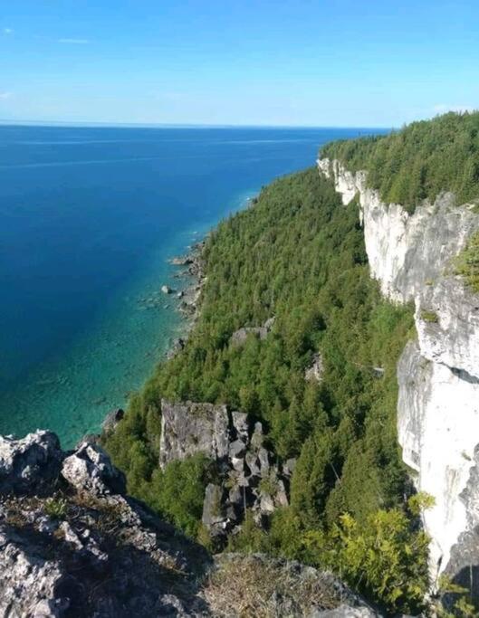Family Friendly Cottage ☆Walking Distance To Beach Lion's Head Kültér fotó